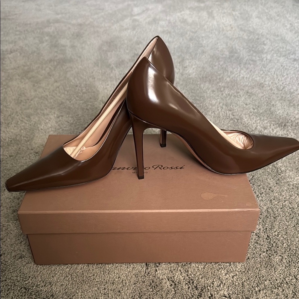 Gianvito Rossi Brown Heels